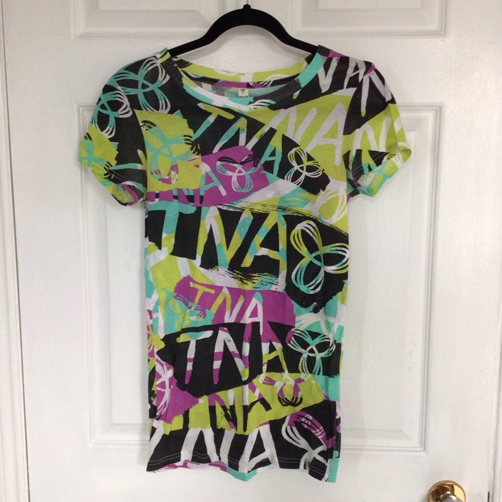 🛍️5/💲20🛍️ Aritzia TNA bold colourful T-shirt